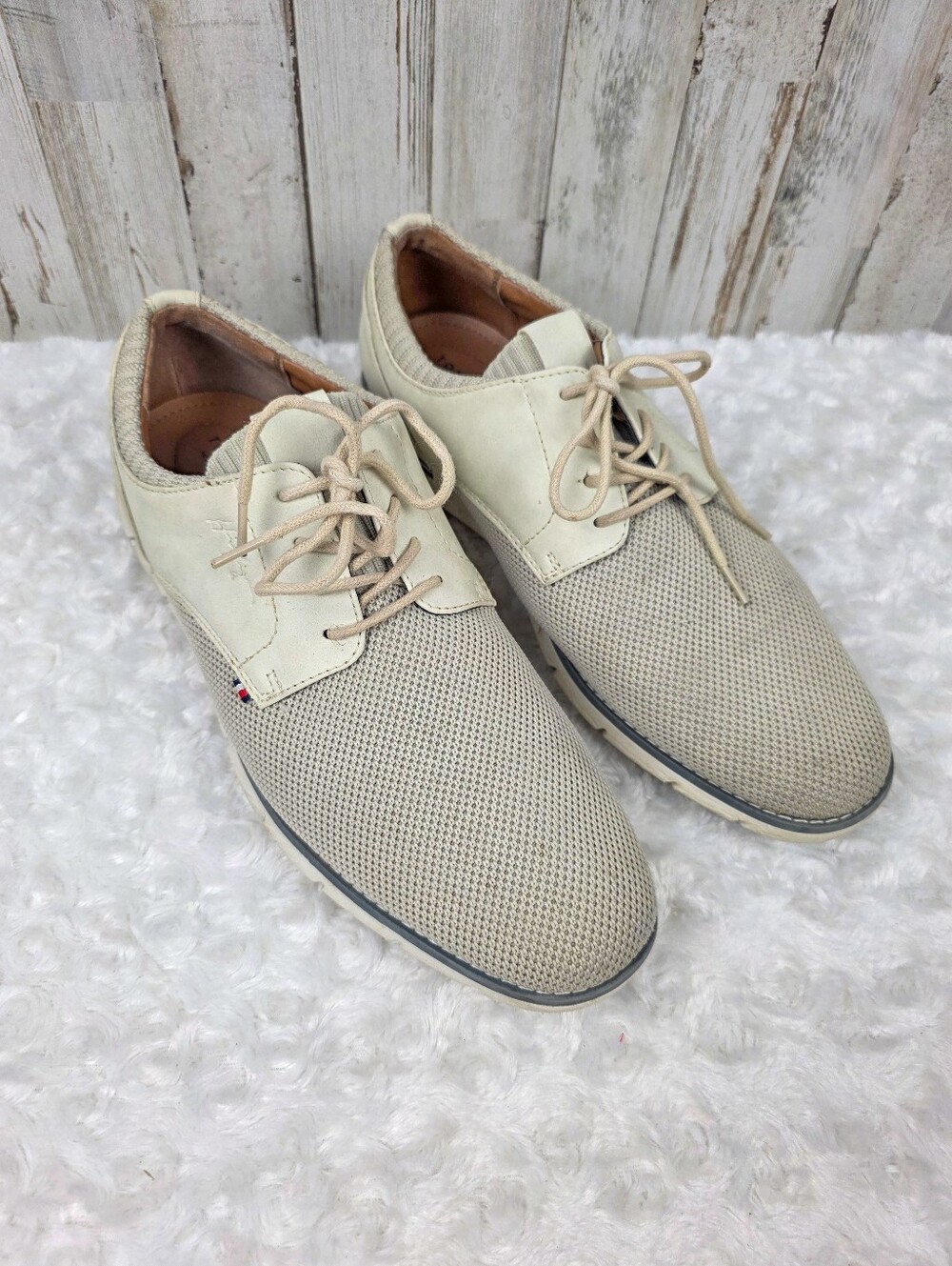 Tommy Hilfiger Men's Winner Light Beige Lace-Up Oxfords Size 10